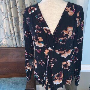 Black Swan Floral Print Top NWT Long Sleeve V Neck